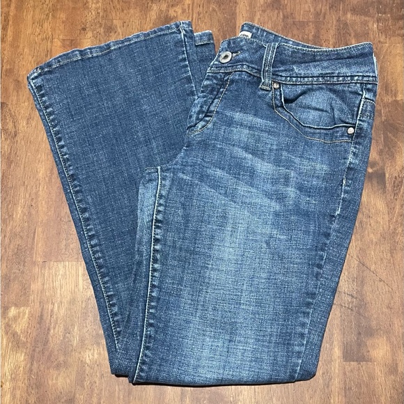 Refuge Jeans like new, size 11 short - Picture 1 of 3
